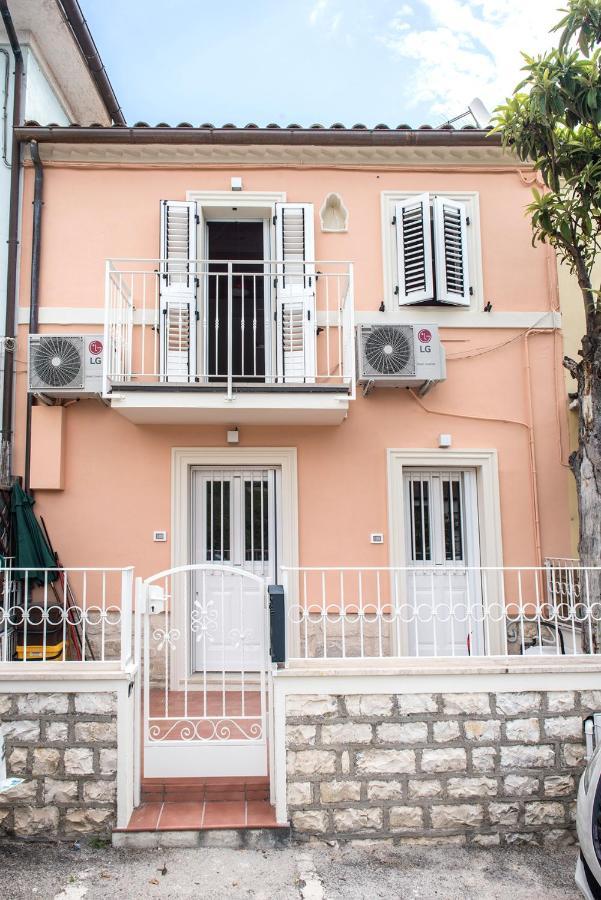 S222 - Sirolo, Nuovissimo Bilocale In Villetta 1P Exteriér fotografie